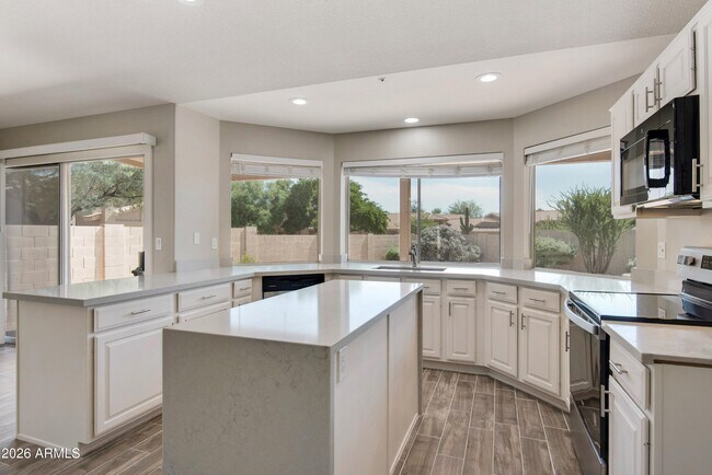 Building Photo - 9295 E Rockwood Dr