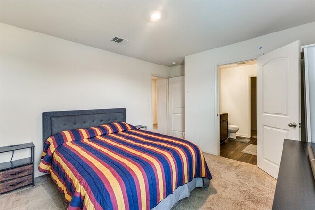 Building Photo - 773 Yearwood Ln