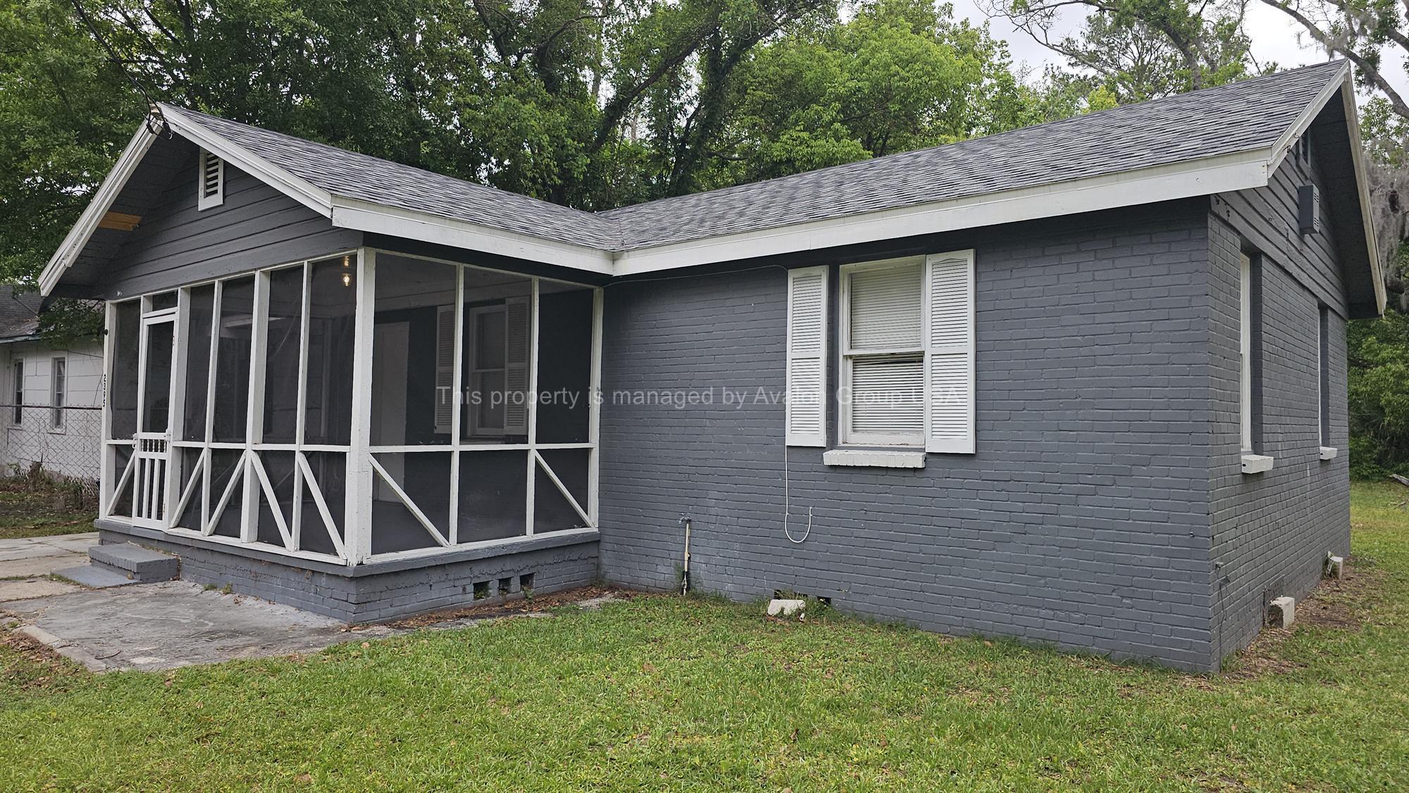 Building Photo - 2395 Commonwealth Ave