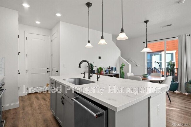 Building Photo - 3061 Low Meadow Blvd