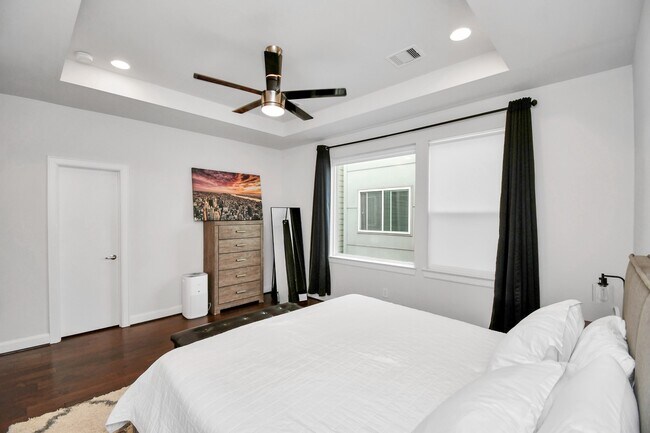 Building Photo - 326 Eado Park Cir