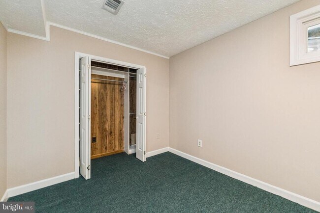 Building Photo - 12220 Tildenwood Dr