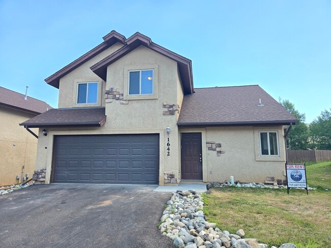 Primary Photo - 1642 Columbine Village Dr