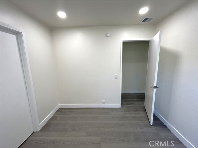 Building Photo - 522 W 4th St