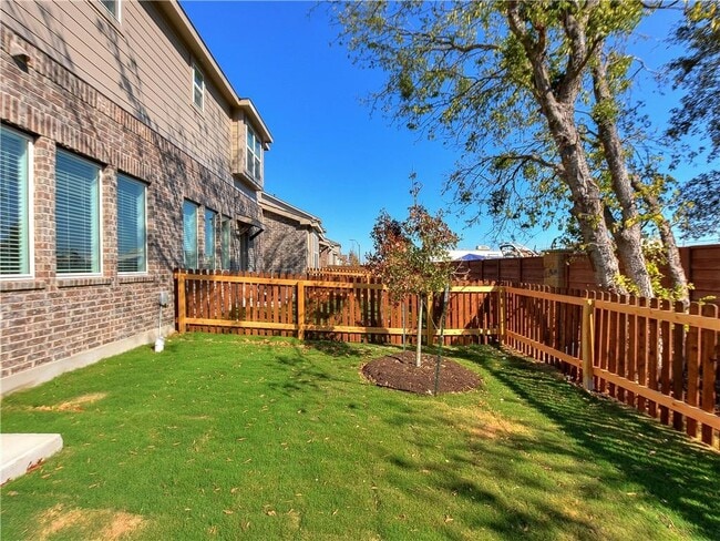 Building Photo - 17301 Leafroller Dr