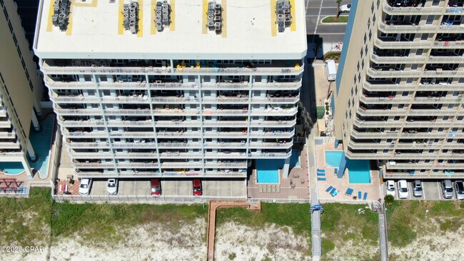 Building Photo - 10719 Front Beach Rd