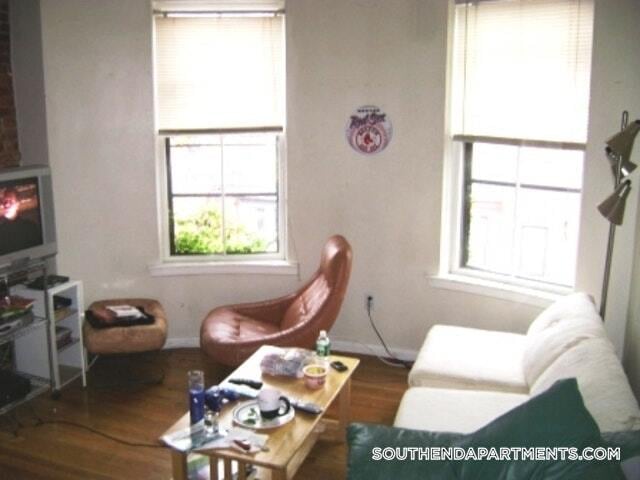 Building Photo - 204 Northampton St