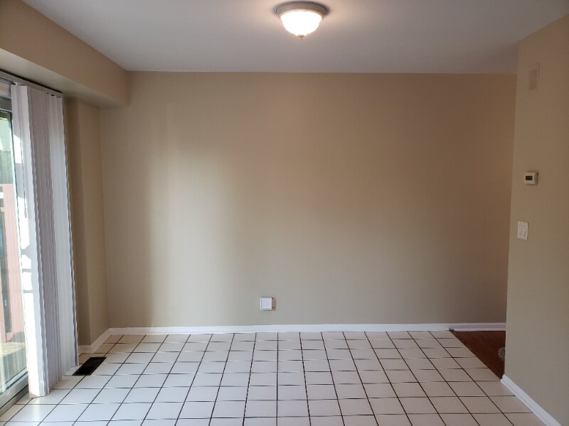 Building Photo - 2146 Rugen Rd