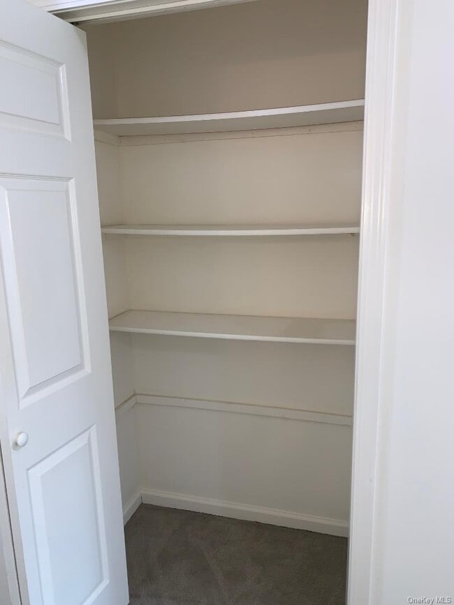 Building Photo - 106 Arlington Ct