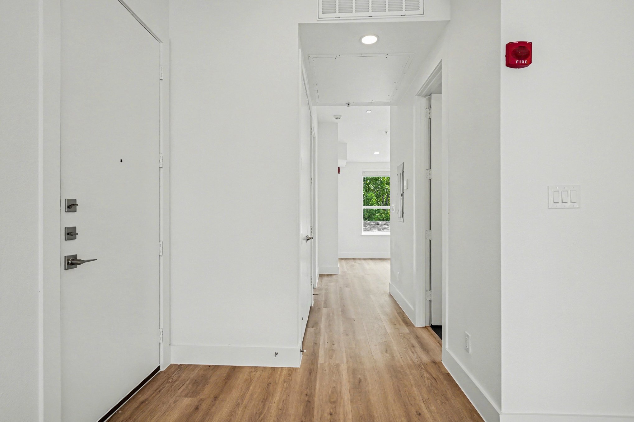 Building Photo - 2217 N Fitzhugh Ave
