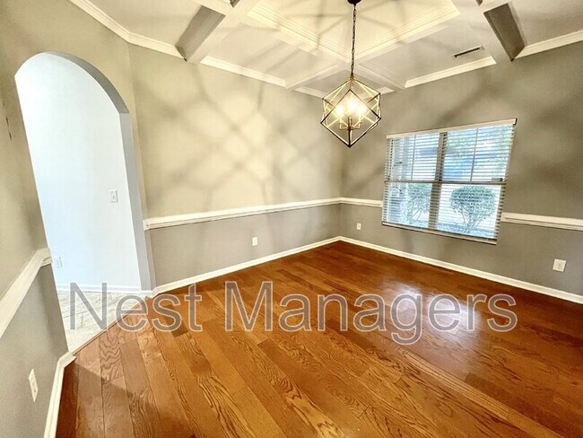 Building Photo - 311 Highgrove Dr