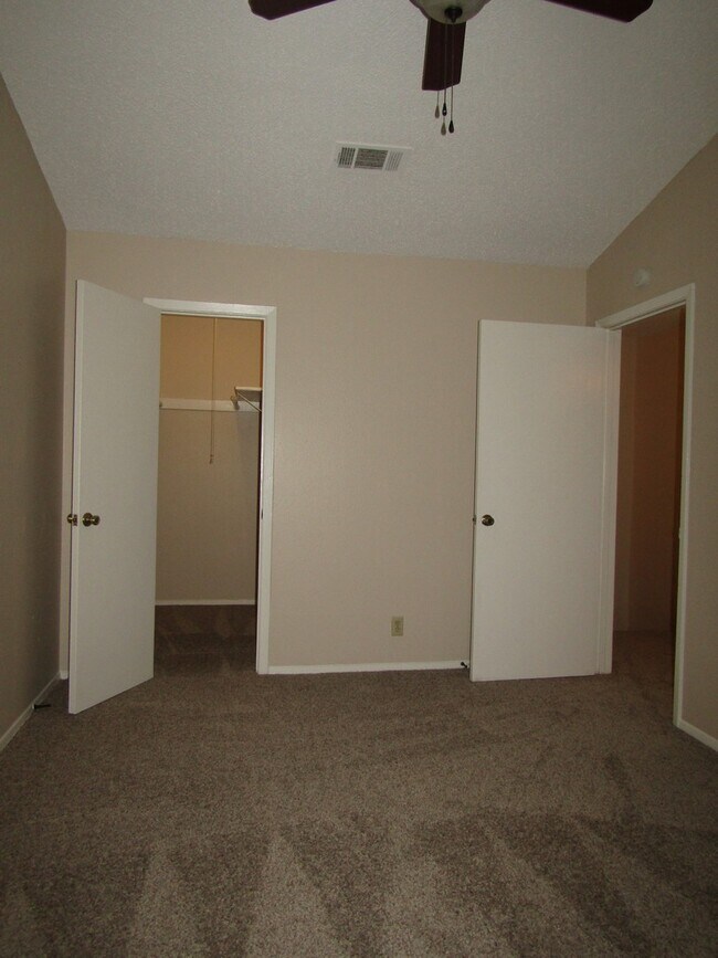 Building Photo - 812 Ramble Ln