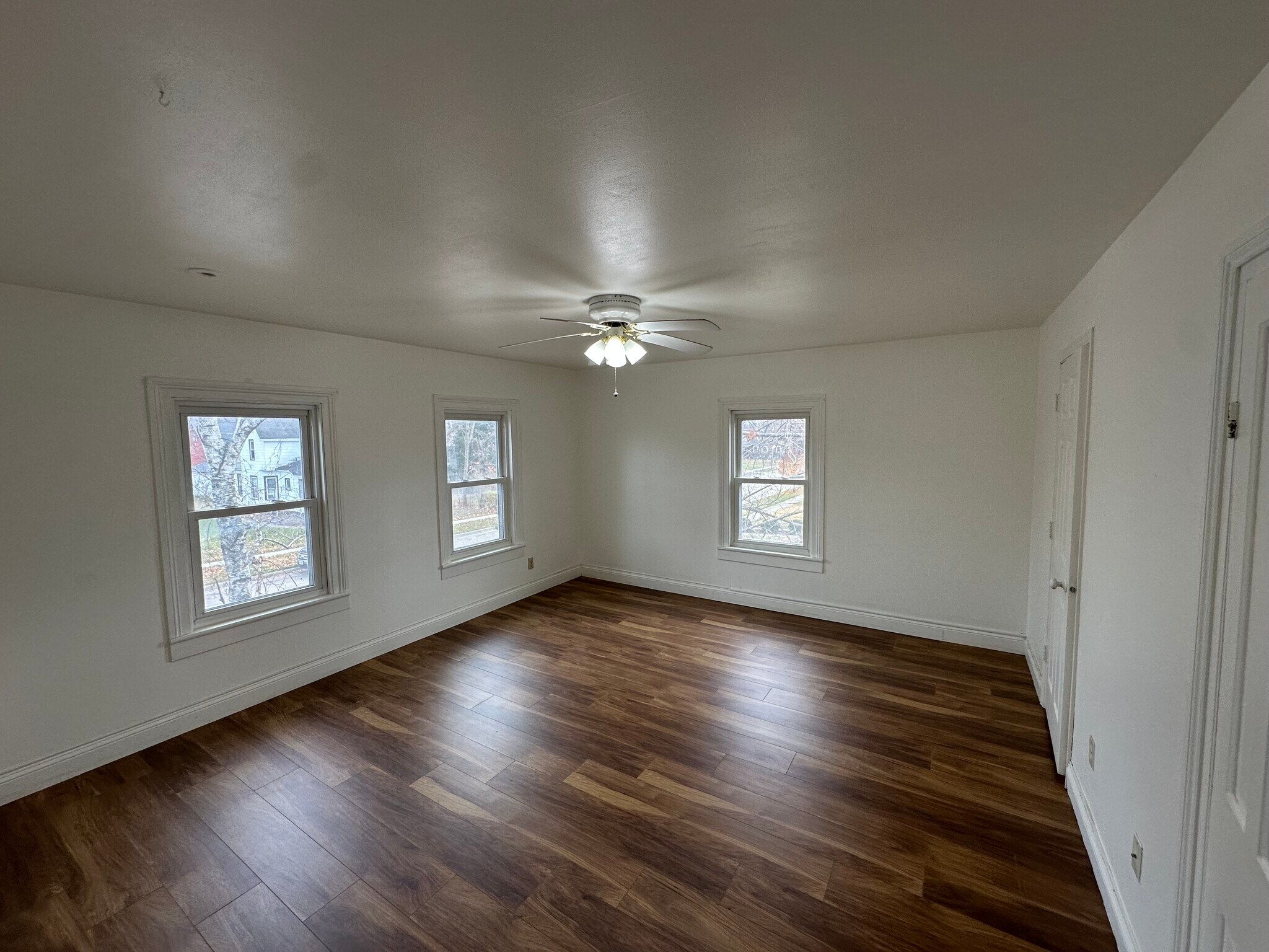 Building Photo - 915 Madison St