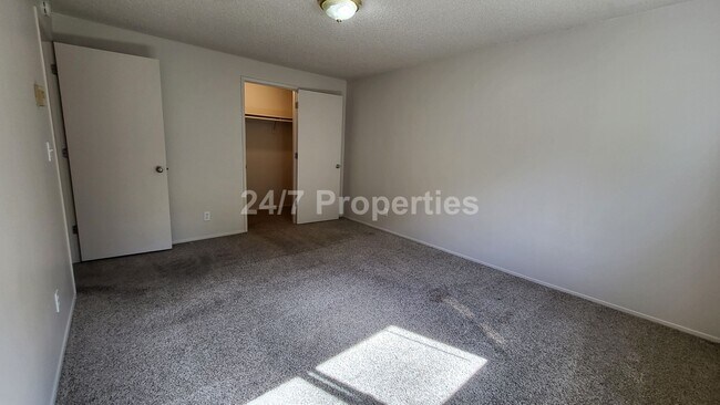 Building Photo - 2023-12573MF