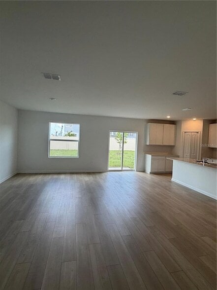 Building Photo - 6204 BOTTICELLA Blvd