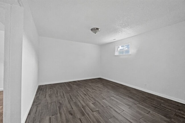 Building Photo - 1321 25th St
