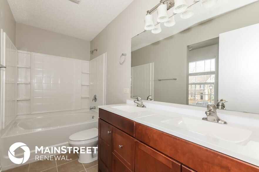 Building Photo - 7050 Sycamore Grove Ct