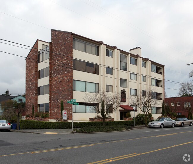 Primary Photo - 5801 Phinney Ave N