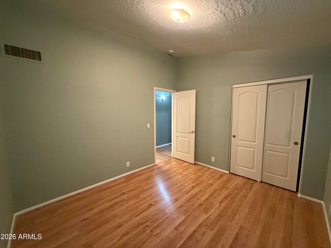 Building Photo - 5170 W Ivanhoe St