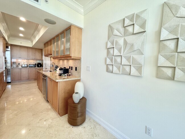 Building Photo - 99 SE Mizner Blvd