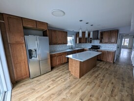 Building Photo - 2602 N 74th Ct