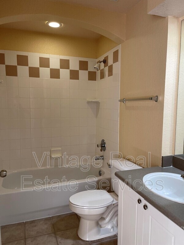 Building Photo - 4007 Sand Palm Ct