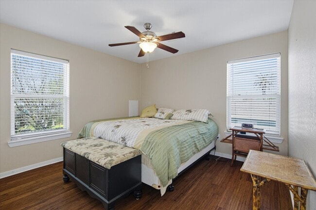 Building Photo - 1618 Bayou Shore Dr