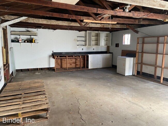 Building Photo - 2 br, 1 bath House - 350 4th
