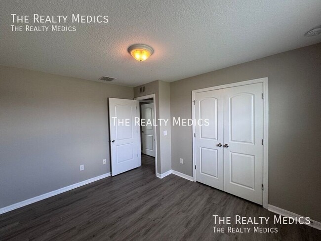Building Photo - 2148 Ontario Way