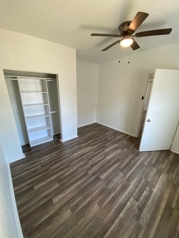 Building Photo - 5415 Buena Vista St