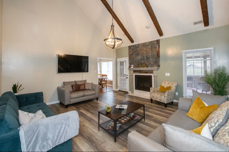 Building Photo - 7788 Pintail Dr