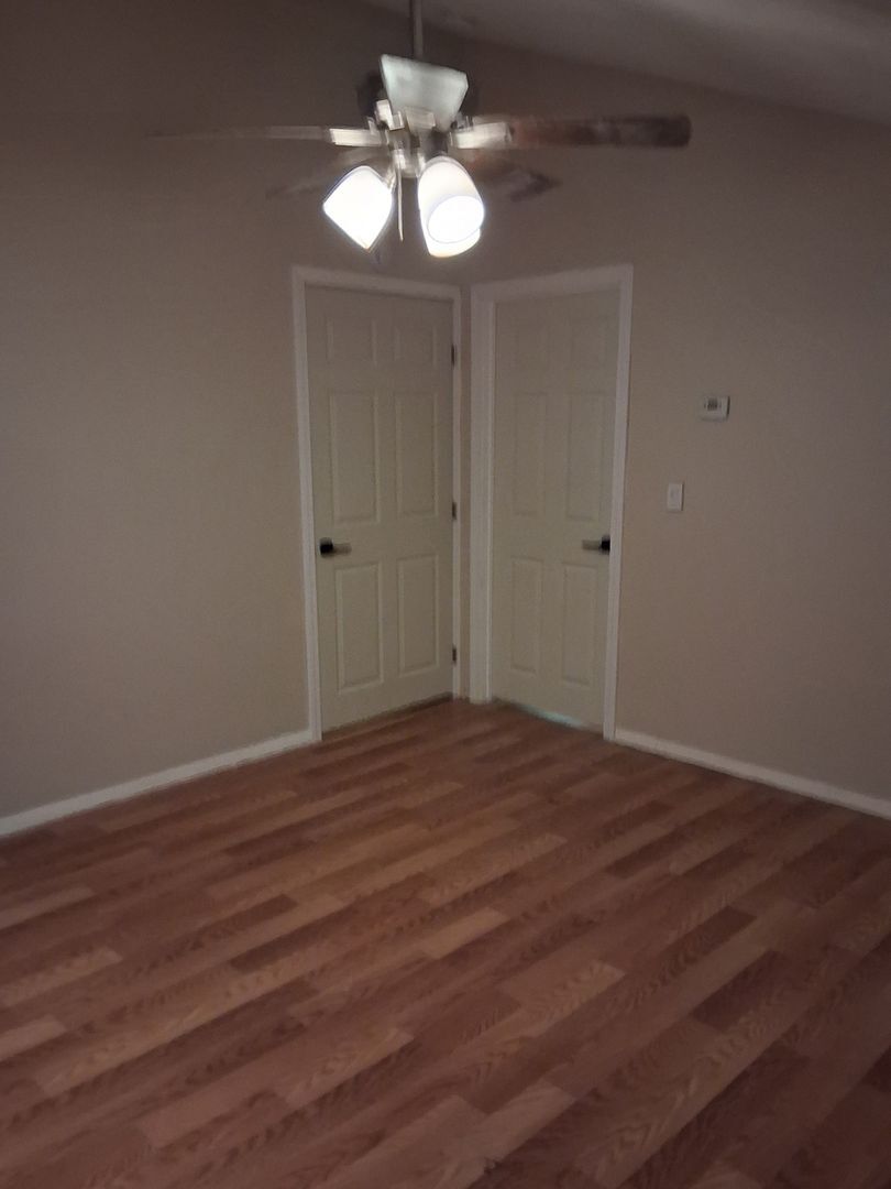 Building Photo - 775 Knotty Oak Rd