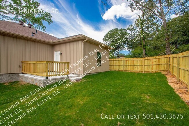 Building Photo - 2311 Nichols Rd