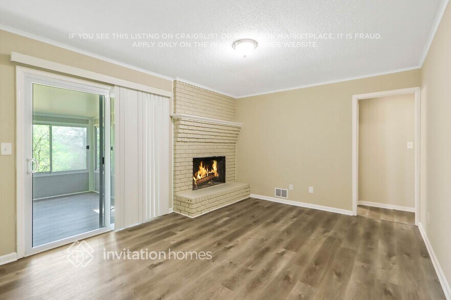 Building Photo - 4240 Newcomb Rd