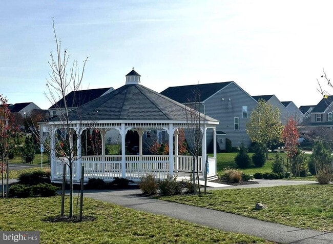 Building Photo - 324 Watercourse Dr