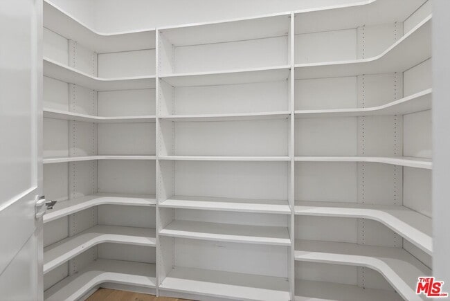 Building Photo - 9036 W 24th St