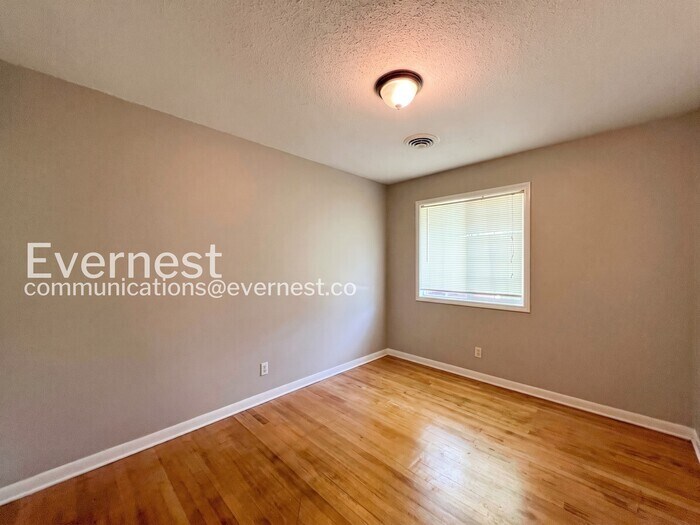 Building Photo - 8297 Baldwyn Cove