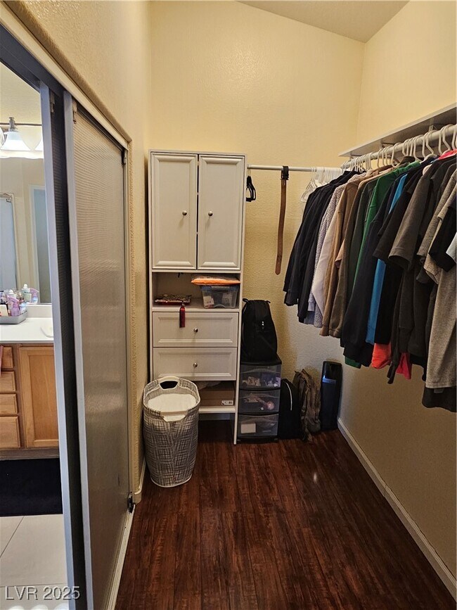 Building Photo - 3732 Shimmering Creek Ave