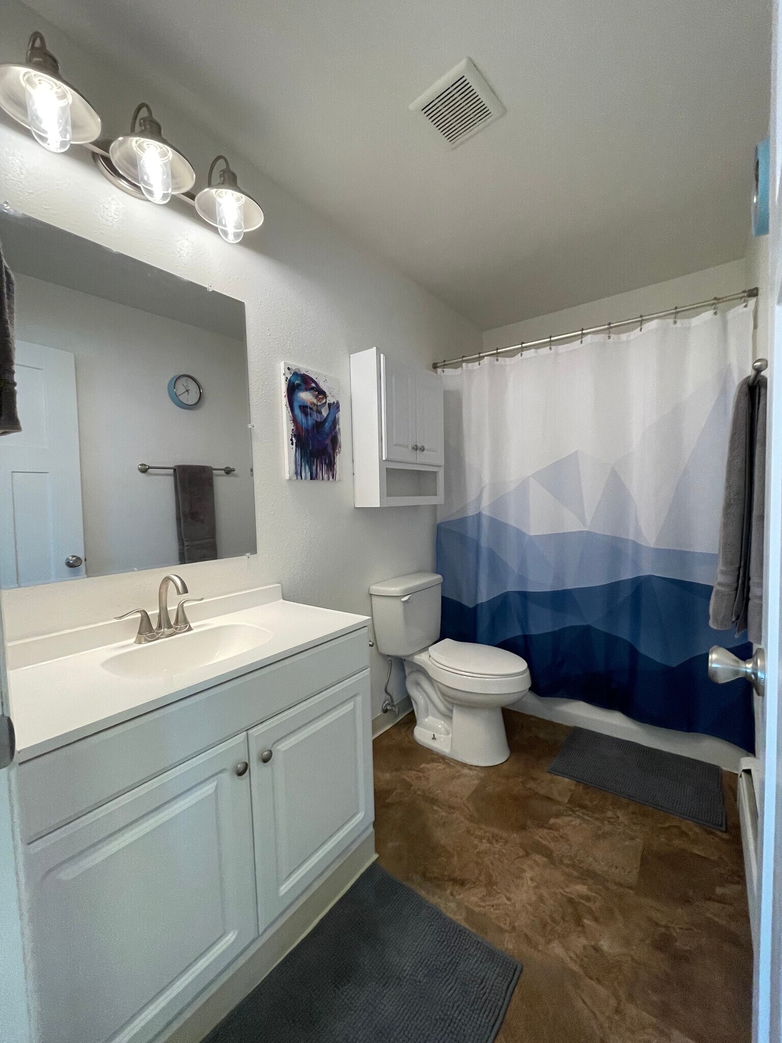 Bathroom - 1040 E 11th Ave