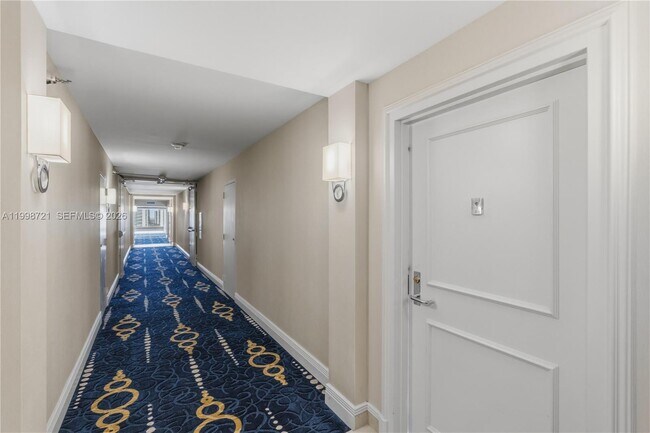 Building Photo - 19101 NE 36th Pl