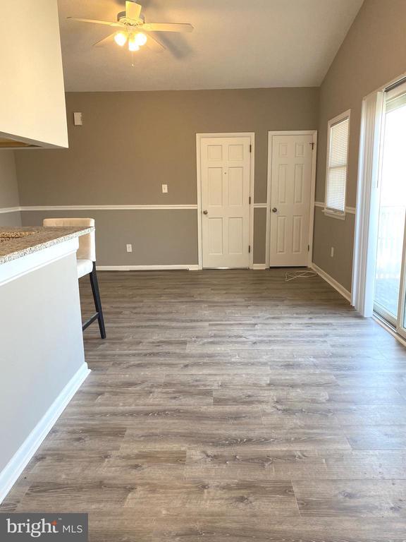 Building Photo - 478 E Main St