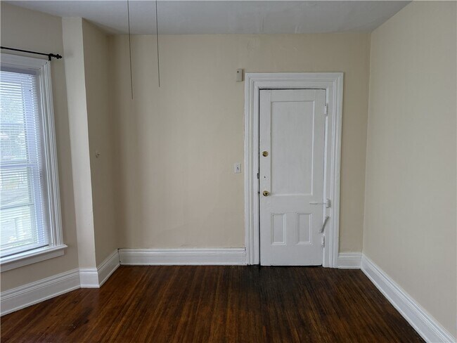 Building Photo - 60 Rowley St