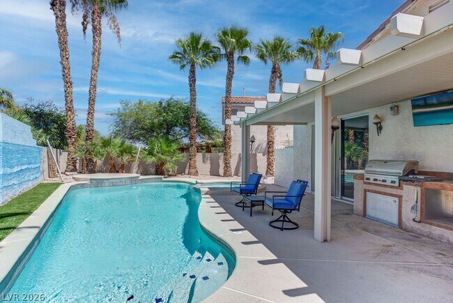 Building Photo - 325 Brilliant Summit Cir