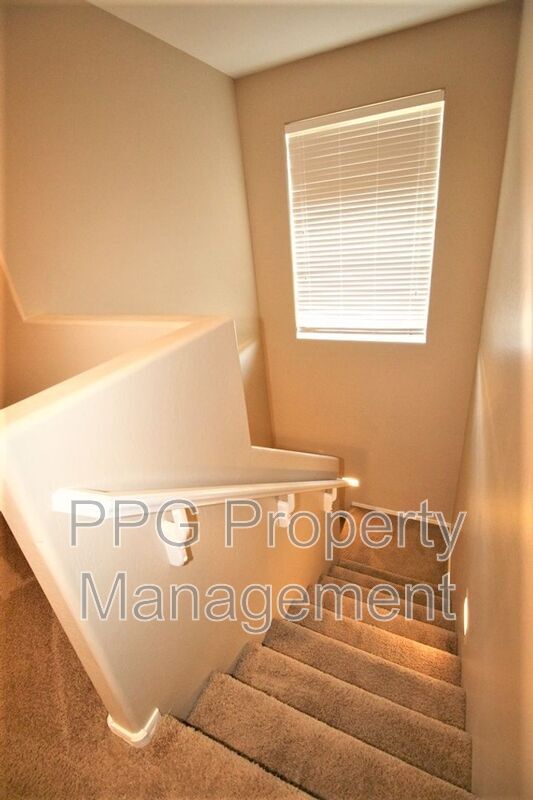 Building Photo - 17656 N 114th Ln