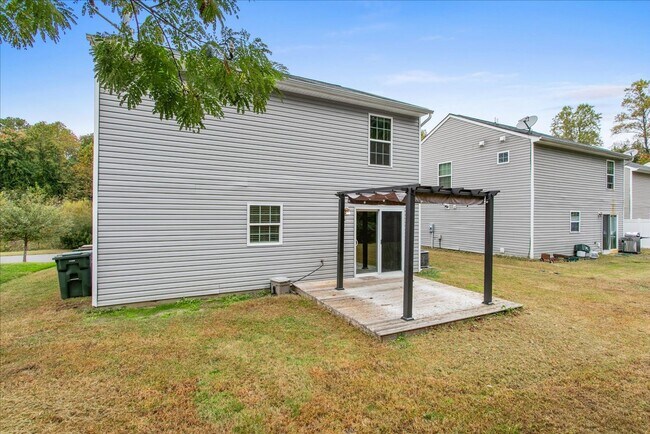 Building Photo - 118 Emma Rose Ct