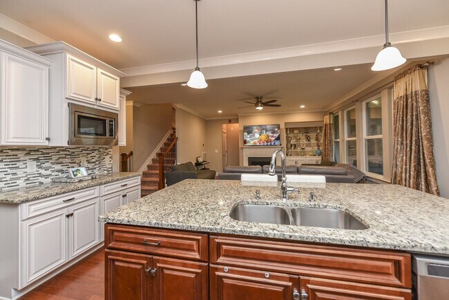 Building Photo - **LIKE NEW EXECUTIVE HOME IN PRESTIGIOUS H...