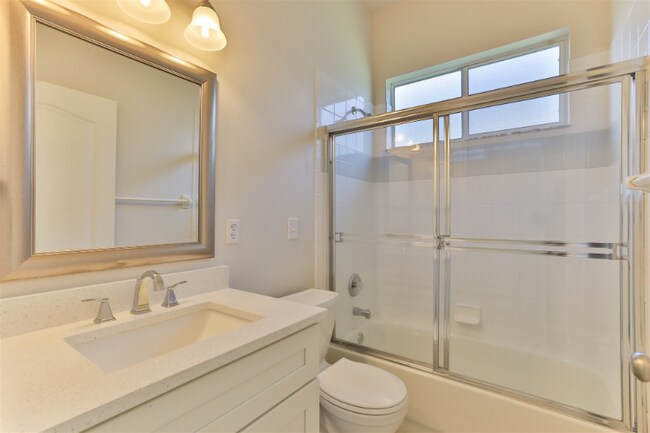 Building Photo - 1161 Siesta Key Cir