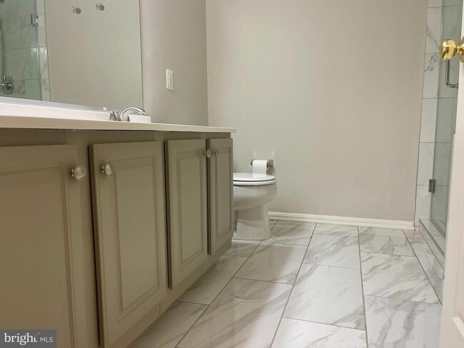 Building Photo - 11854 Breton Ct