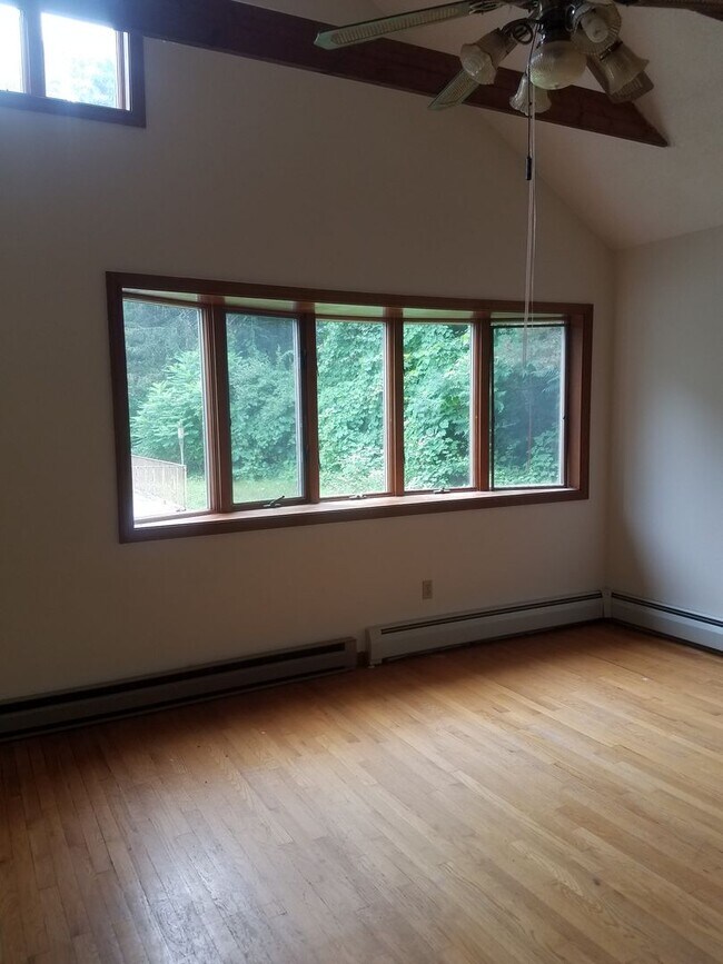 Building Photo - Available in Simsbury