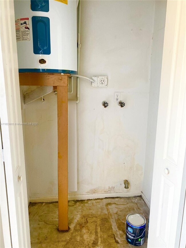 Building Photo - 2 bedroom in Miramar FL 33023